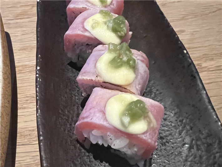 tuna roll